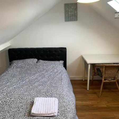 Modern 5 Bedroom Family House - 18 Mins To Station Londres Extérieur photo