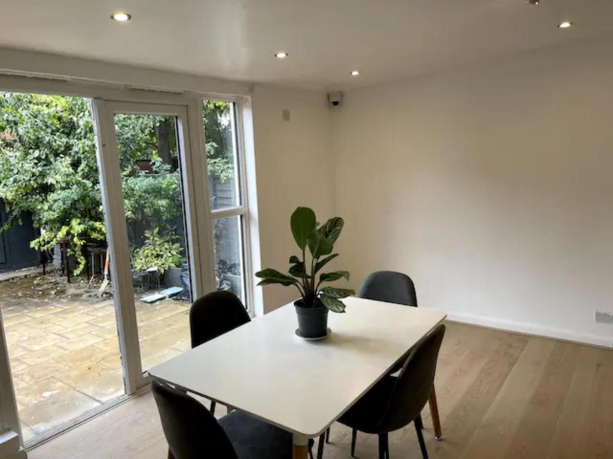 Modern 5 Bedroom Family House - 18 Mins To Station Londres Extérieur photo